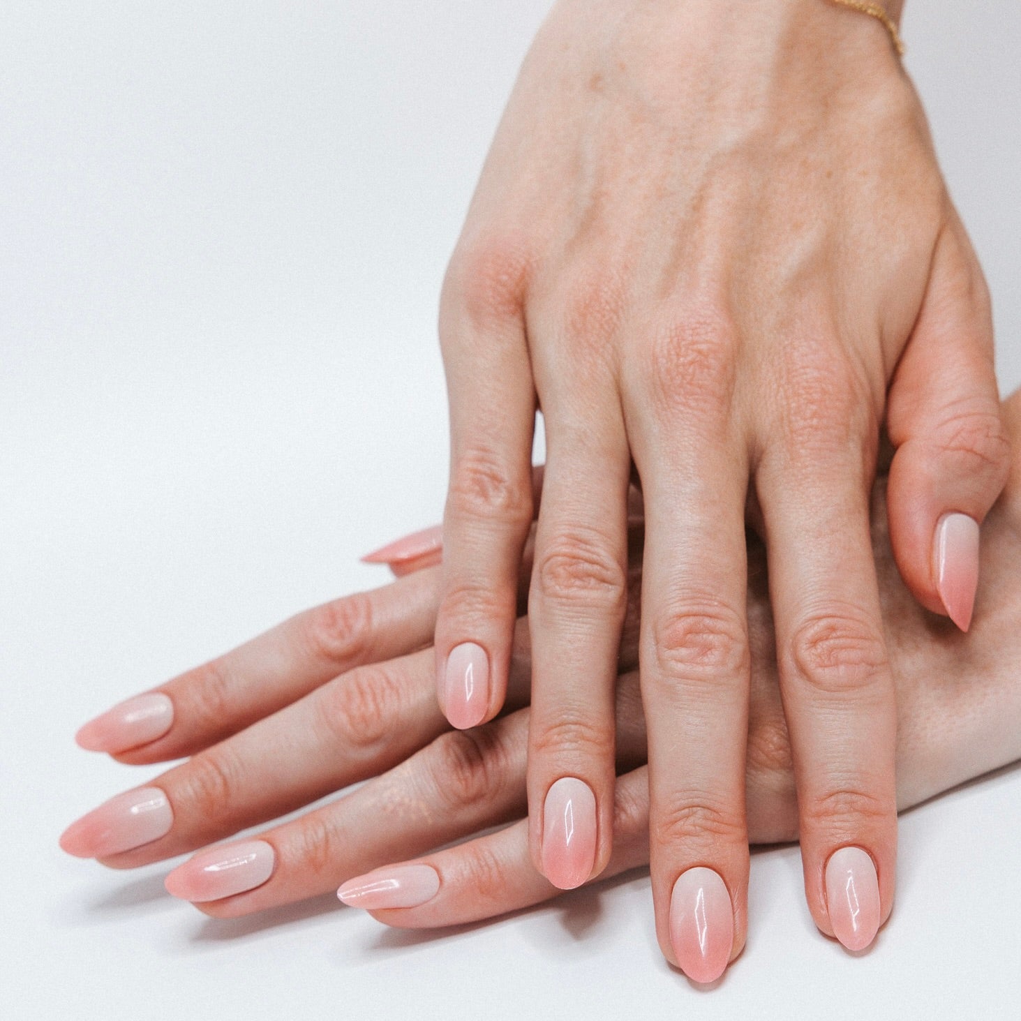 Artist Lab Babyboom Maniac gellak stickers Manicure pink handen