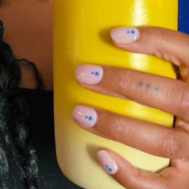 Dreamy Dots Maniac Nails Gellak Stickers Green Baby Blue dots Nail Art yellow cup Mandy Woelkens