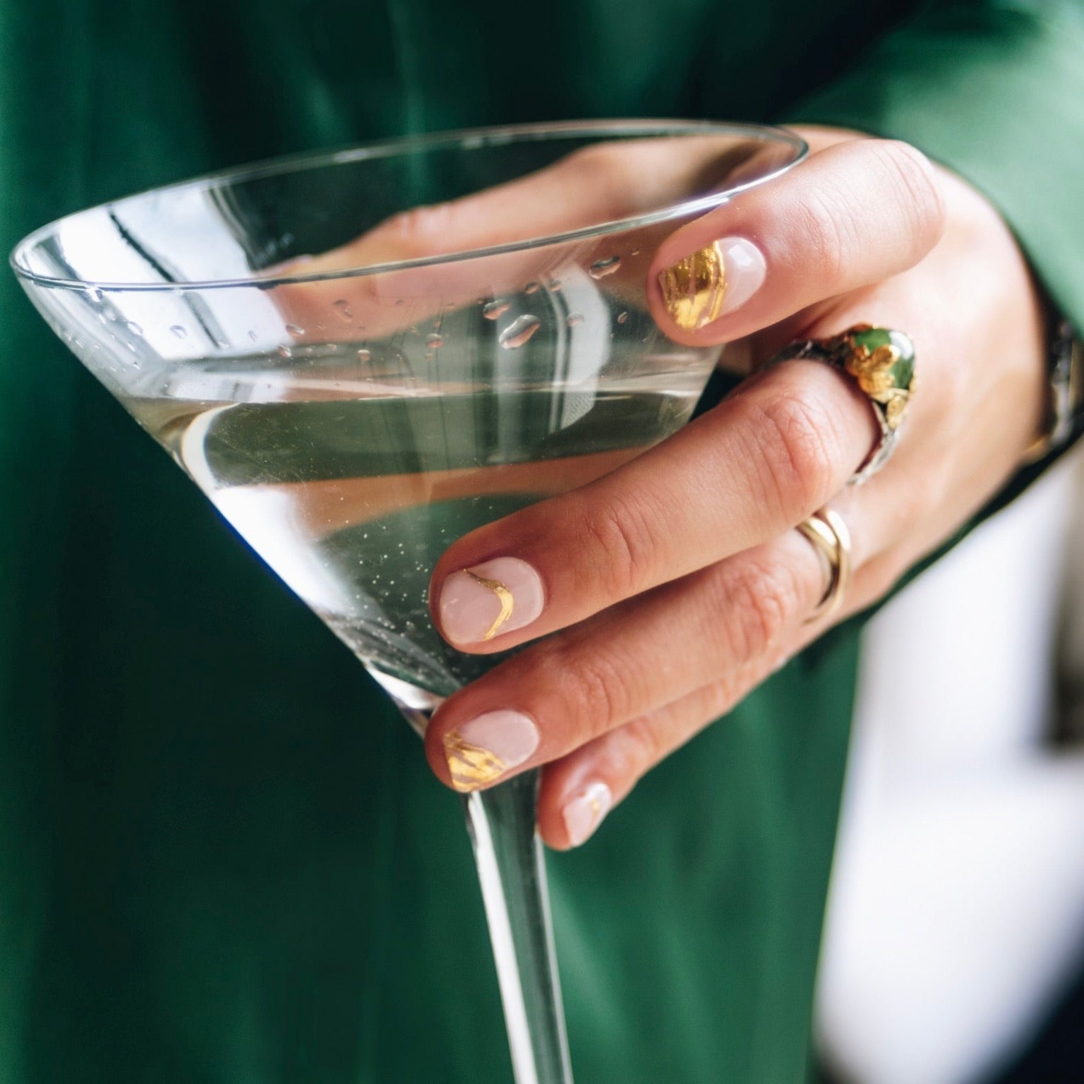 Golden Glamour Maniac Nails Golden Manicure  martini glass