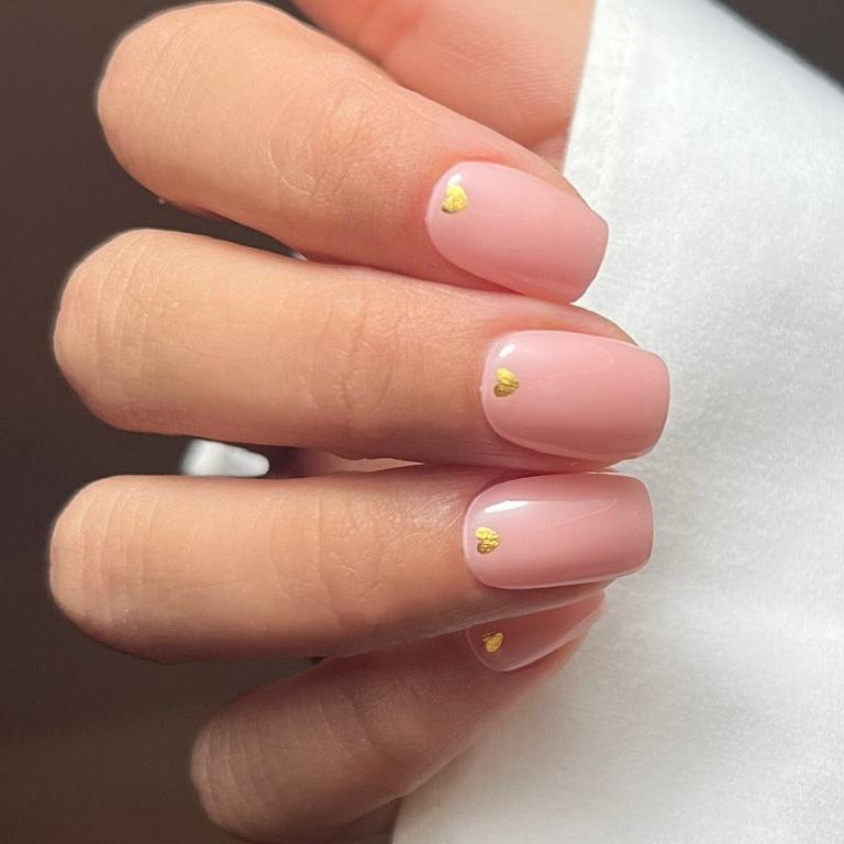 nagelstickers maniac hartje roze hand