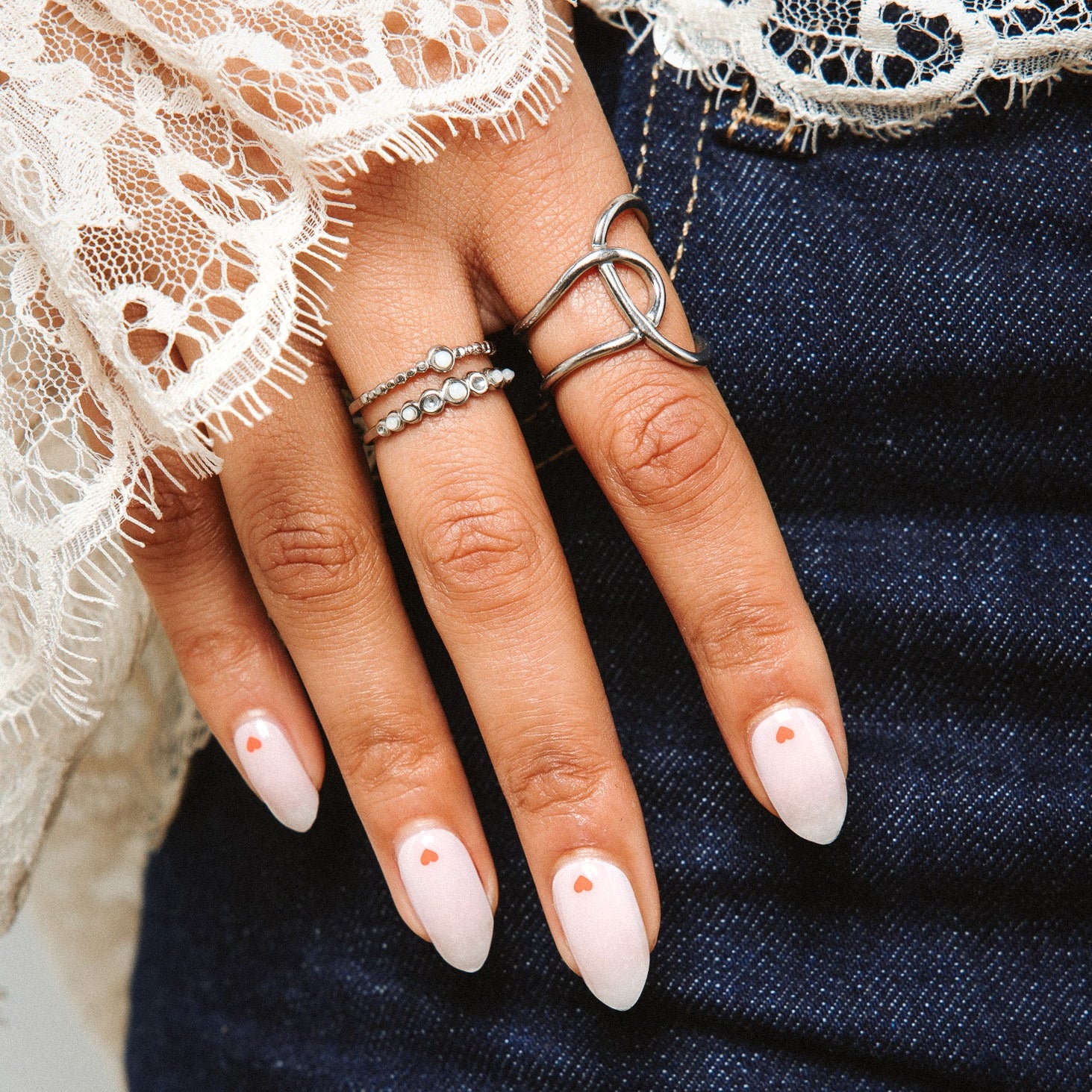 Heart to Heart by &C Maniac Nails Gellak Stickers Heart Manicure Nail Art Lace Top Blue Jeans Silver Rings