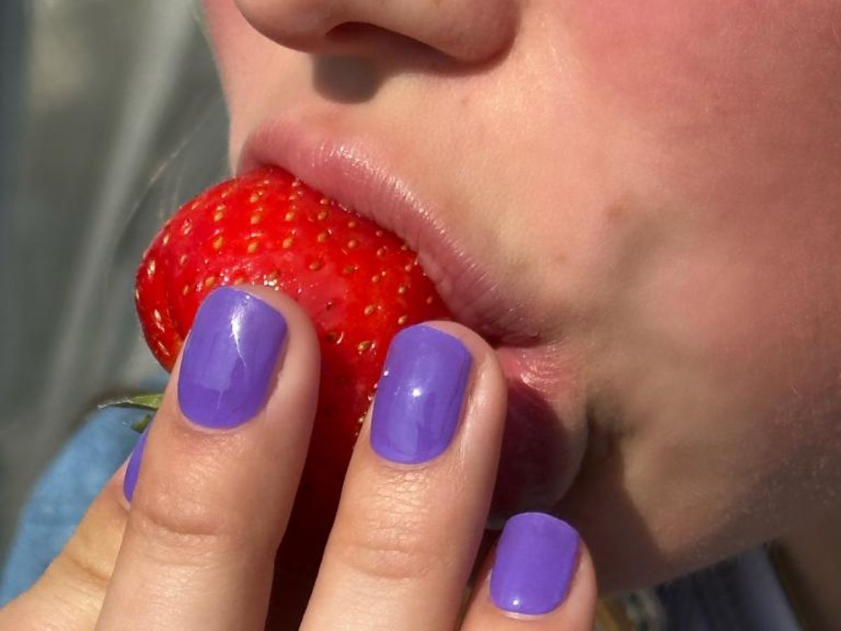 Phoenix Purple Maniac Nails Gellak Sticker Manicure aardbei