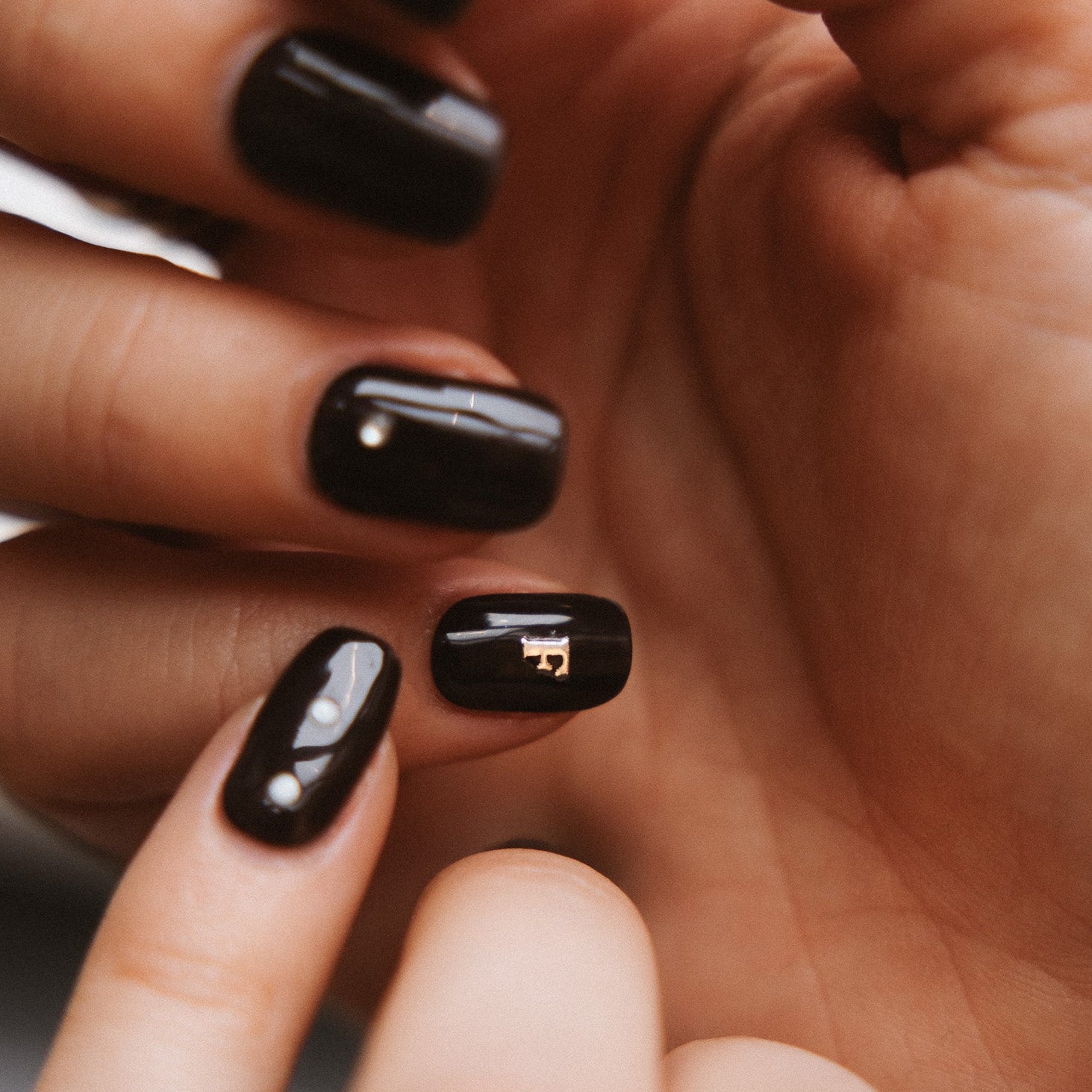 Add ons Maniac Nails extra nail sticker with letters and diamond 