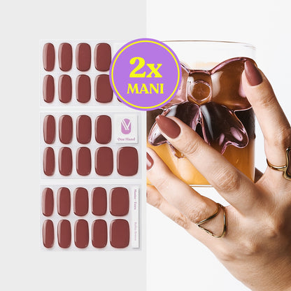 Bailey Brown gellak stickers voor 2 manicures, stickervellen en resultaat op de nagels | Maniac Nails