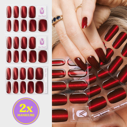 Burgundy Bloom gellak stickers voor 2 manicures, stickervellen en resultaat op de nagels | Maniac Nails