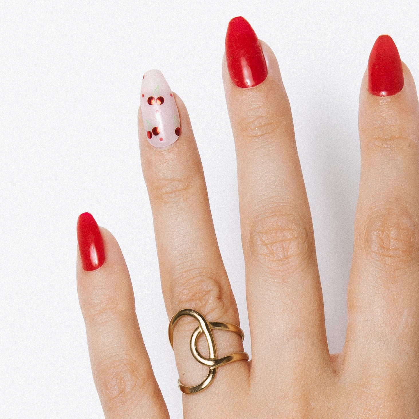 Cherry Charms fingers gold ring