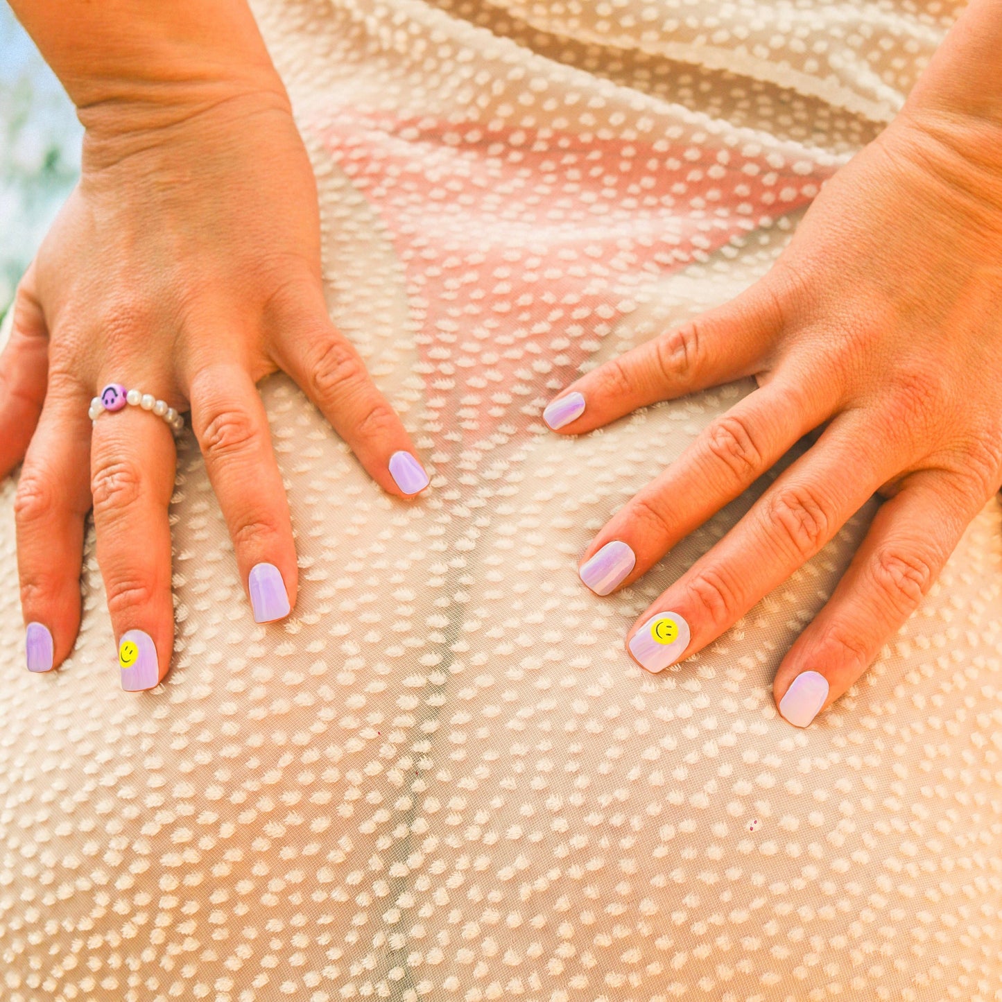 Happy Dance by Geraldine Kemper Maniac Nails gellak stickers Manicure Nailart Purple billen