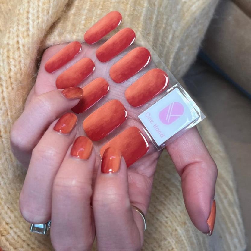 Lava Flow Manicure Orange Nail Maniac Nails gellak sticker sheet