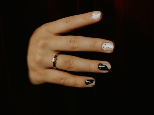 Lumos by Emma Keuven Nail Art Black and White stars and the moon Manicure Gellak stickers 