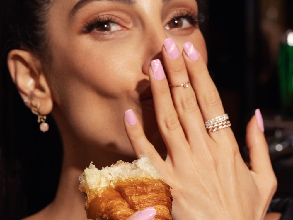 Anna Nooshin nail design Maniac Nails  Mokum pink glitter nail design croissant