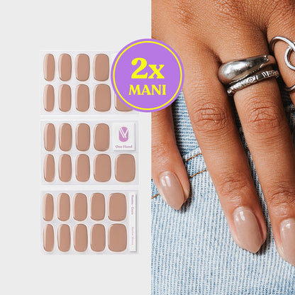 Marlot Mocca gel nail strips for 2 manicures, sticker sheets and result on nails | Maniac Nails