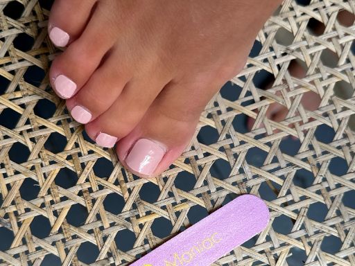 Amazon.com: Mosako Pink Press on Toenails Short Square Fake Toenail Matte  False Toe Nails Solid Color Feet Nails Full Cover Art Acrylic Toenail for  Women and Girls 24Pcs : Beauty & Personal