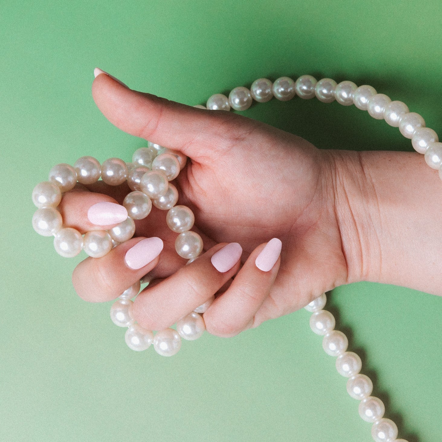 Pink nails Roze nagels parels pearls