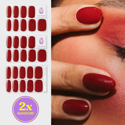 Rita Red gellak stickers voor 2 manicures, stickervellen en resultaat op de nagels | Maniac Nails