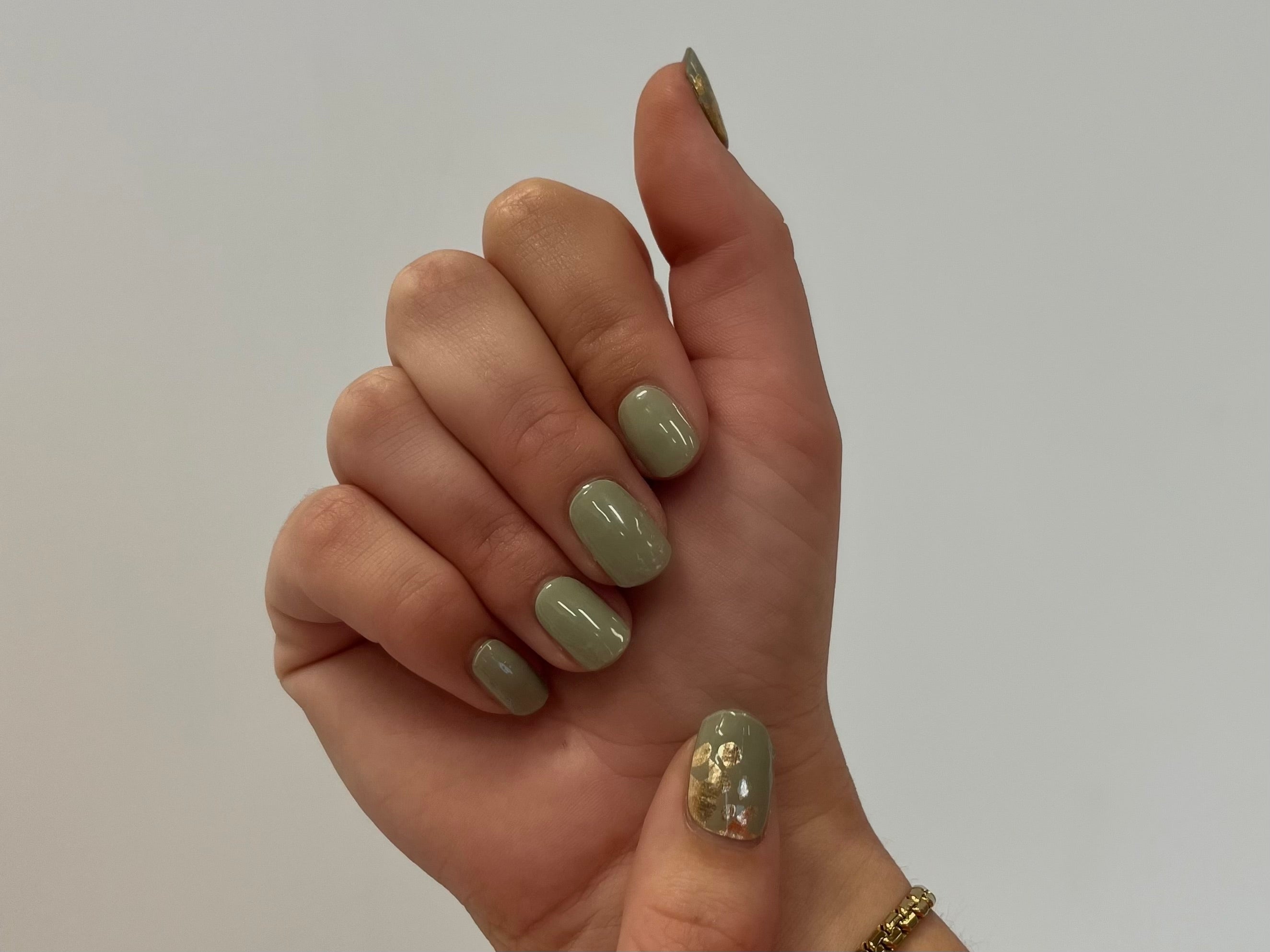 The Party Issue by JAN Maniac Nails gellak stickers Manicure Green gold