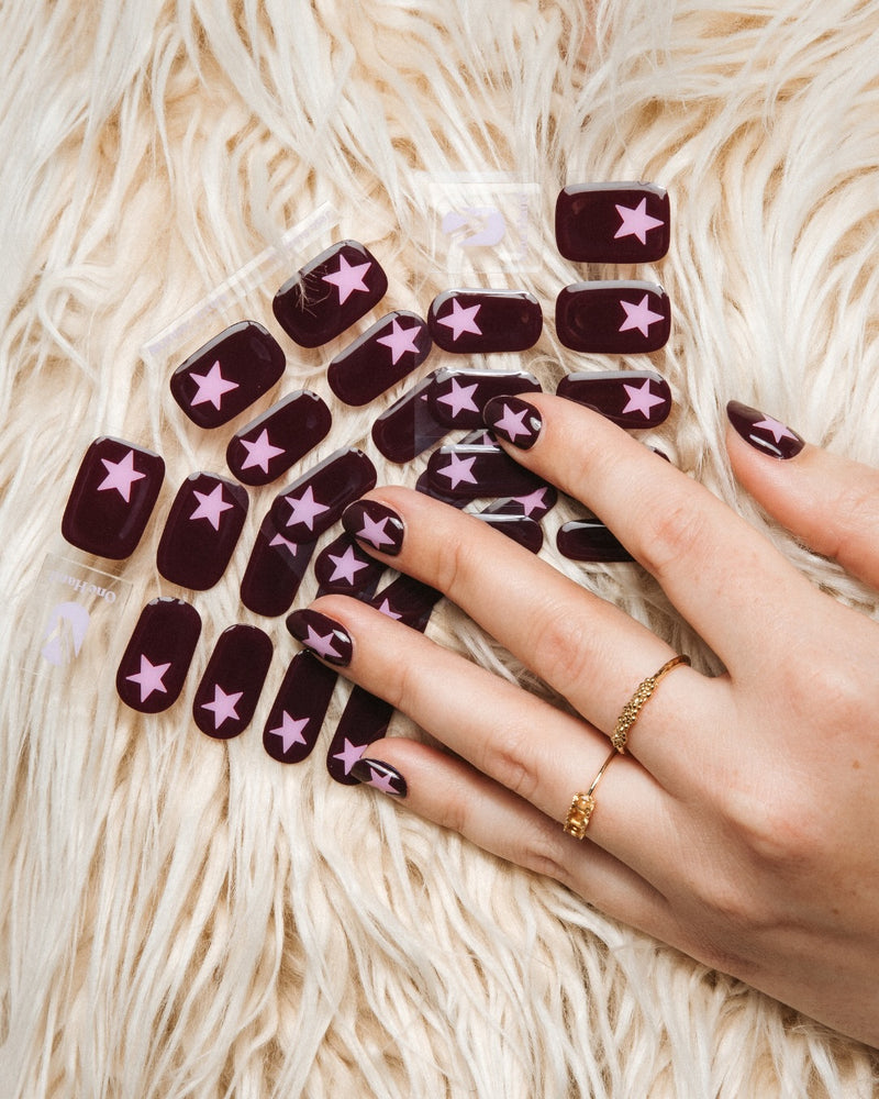 NEW IN: Wishing Star🩷

Onze nieuwste Maniac Manicure is hier. Net gelanceerd en ready to shine!!✨

Shop hem snel!