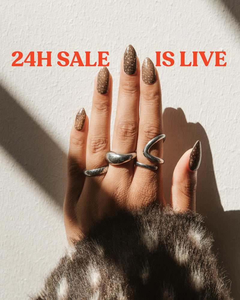 24H SALE IS LIVE🔥

Get ready: je krijgt 24 uur lang early acces tot never seen before designs. Een exclusieve sneak peek, voordat ze gelanceerd worden! 

Shop now, thank us later.💅🏼