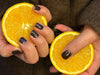 Busu Brown met sinaasappel
