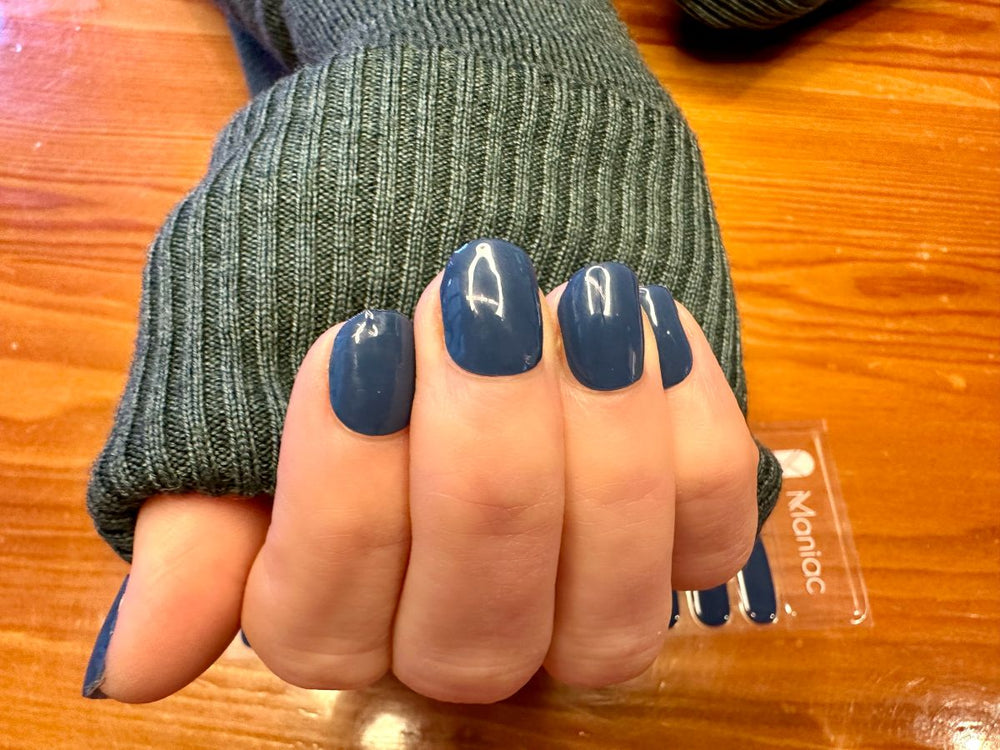 Mira Midnight Maniac Nails Deep Blue Manicure Gellak Stickers donkerblauw  groene trui