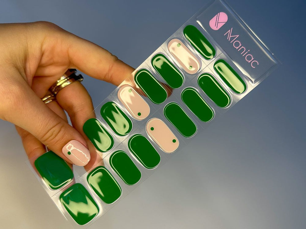 Maniac Manicure spill the green